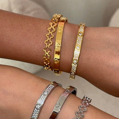 Brazalete en forma de corazón | chapado en oro de 18k